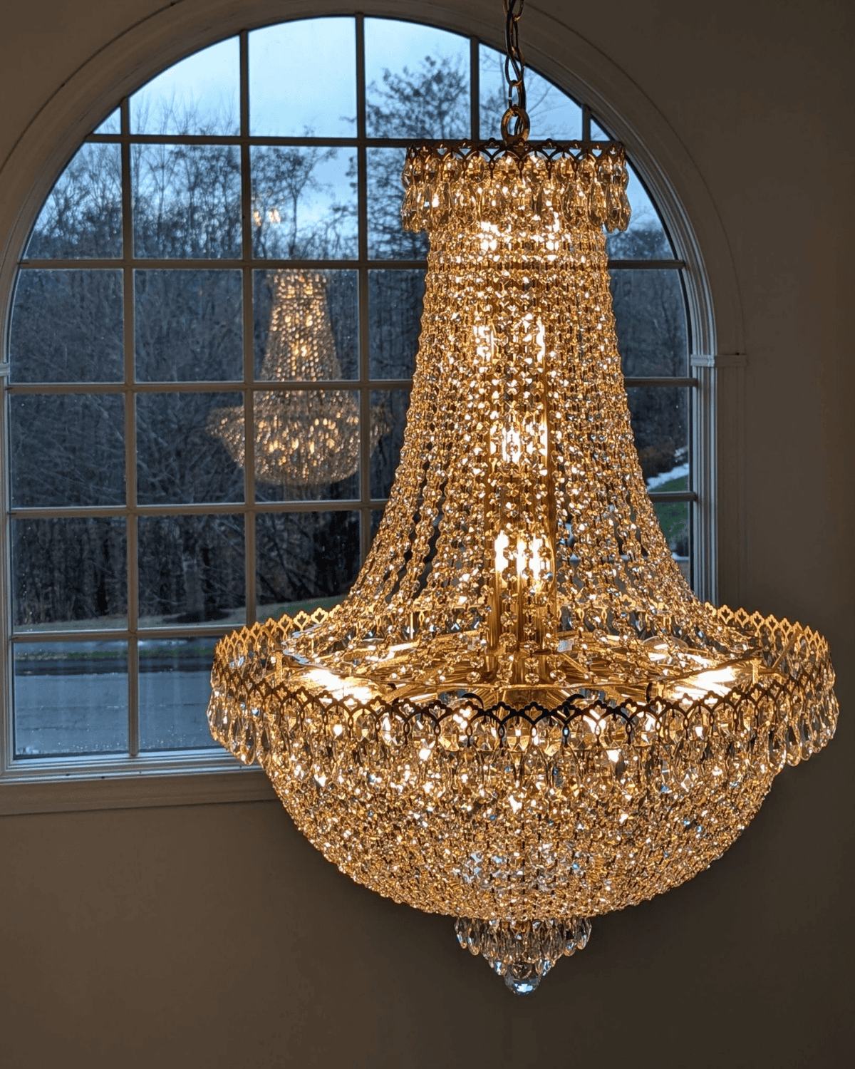 Chandelier Cleaning Services